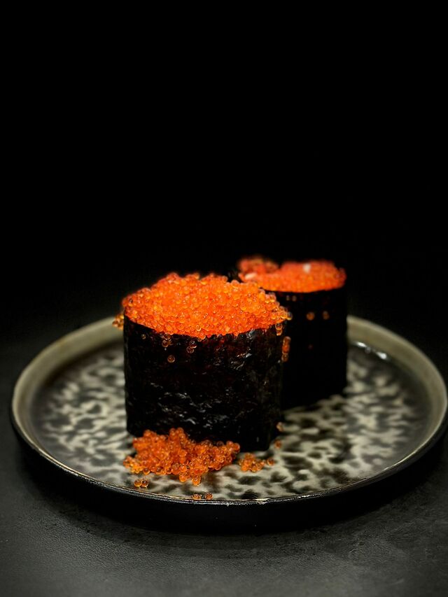 Tobiko Nigiri