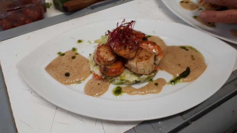 Noix de Saint Jacques au restaurant le 46