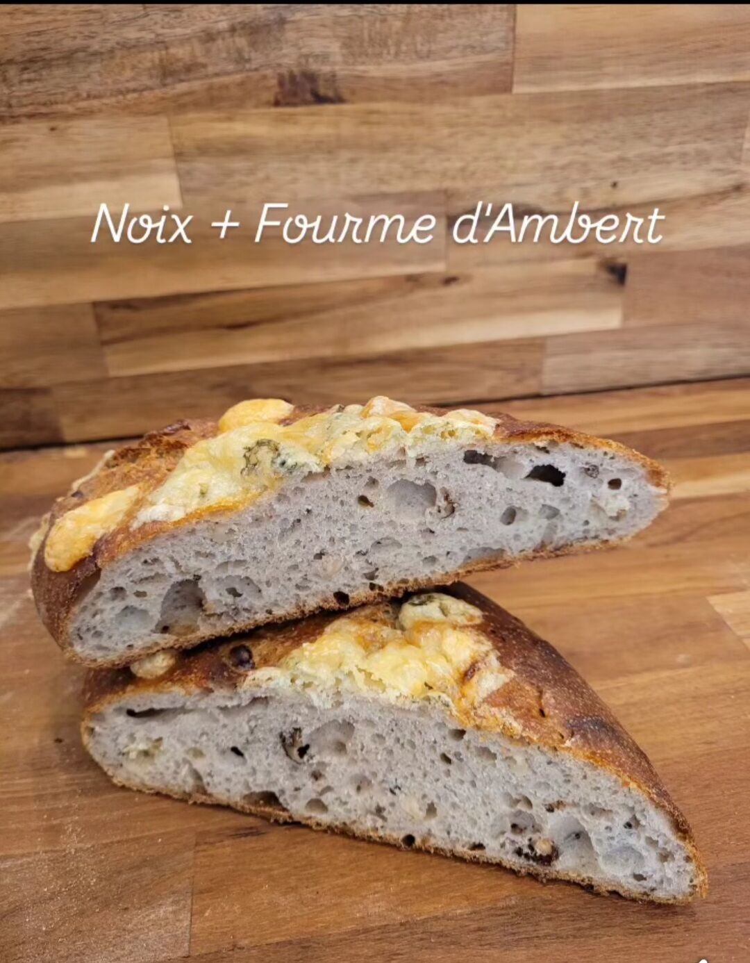 PAIN FOURME d'AMBERT ET NOIX