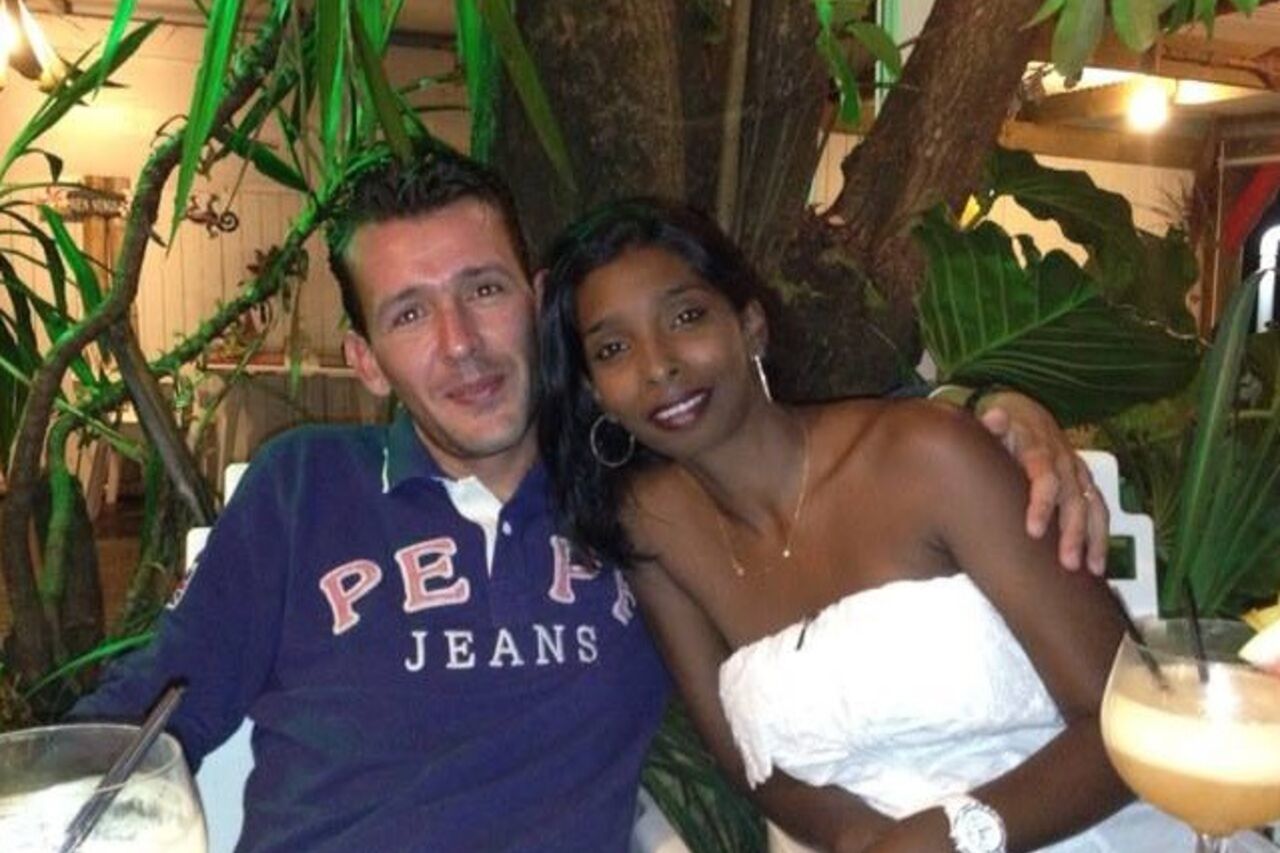 Un foodtruck tenu par des membres de la chaîne des rôtisseurs