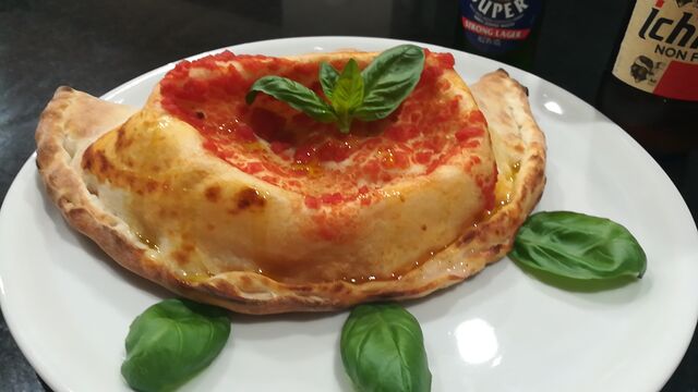 CALZONE NAPOLETANO