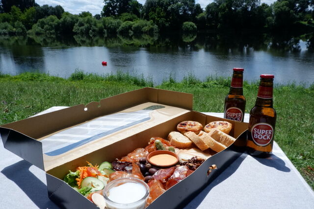 Pique-niques gourmandes avec 2 bières fraîches