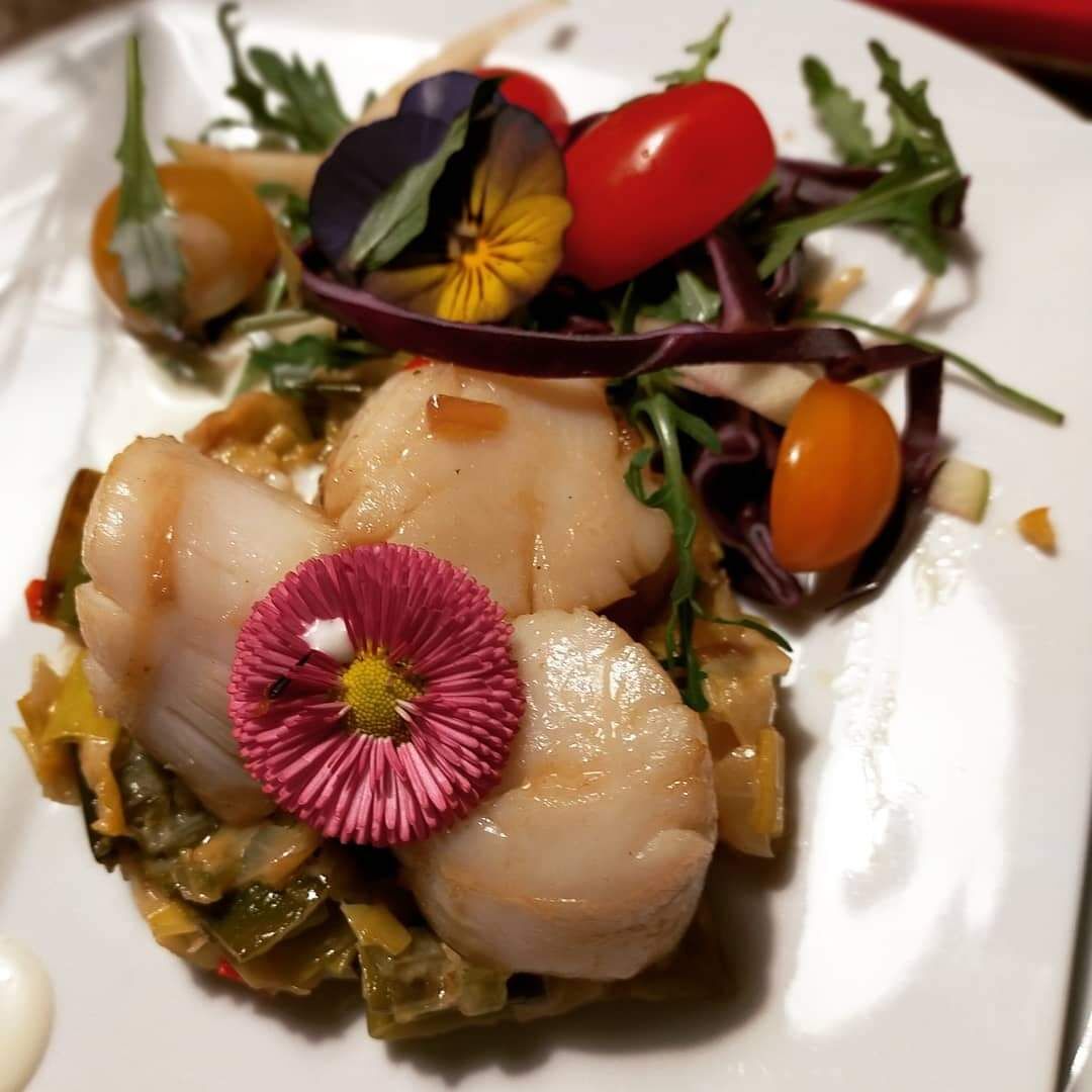 FONDUE DE POIREAUX ACCOMPAGNE DE SA SALADE DE ST JACQUES