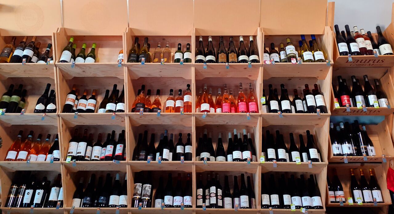Les Vins, Crémants et Champagnes
France | Vins du Monde | Bio | Vins Locaux