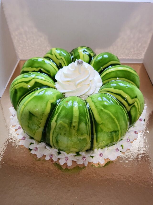 Gâteau couronne glaçage miroir