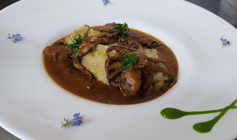 Polenta con moscardini 