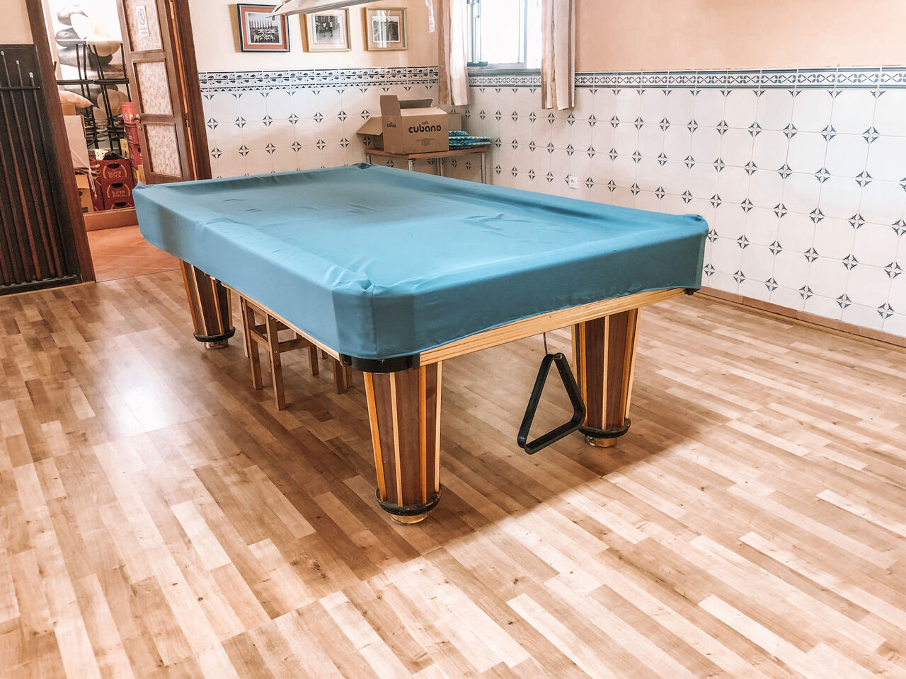 Temos mesa de bilhar.