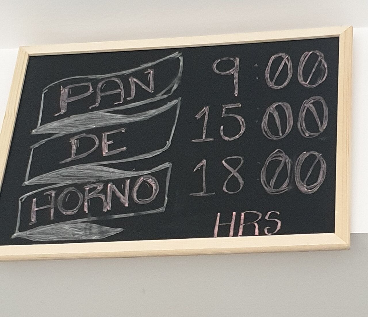 Nuestro pan directo del horno recién hecho,,