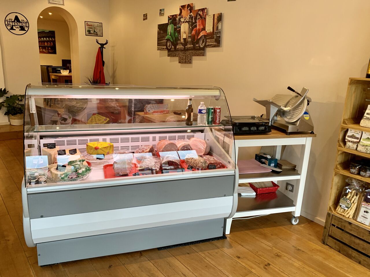 Charcuterie et fromage à la coupe 