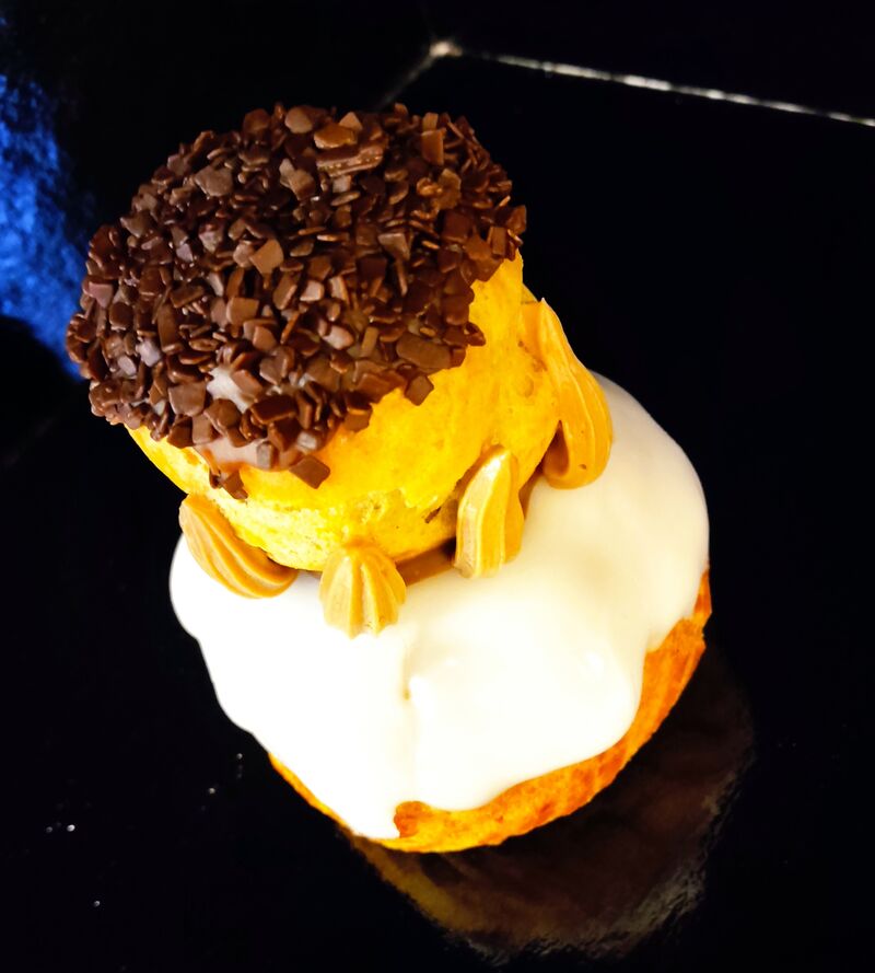 Religieuse vanille chocolat 