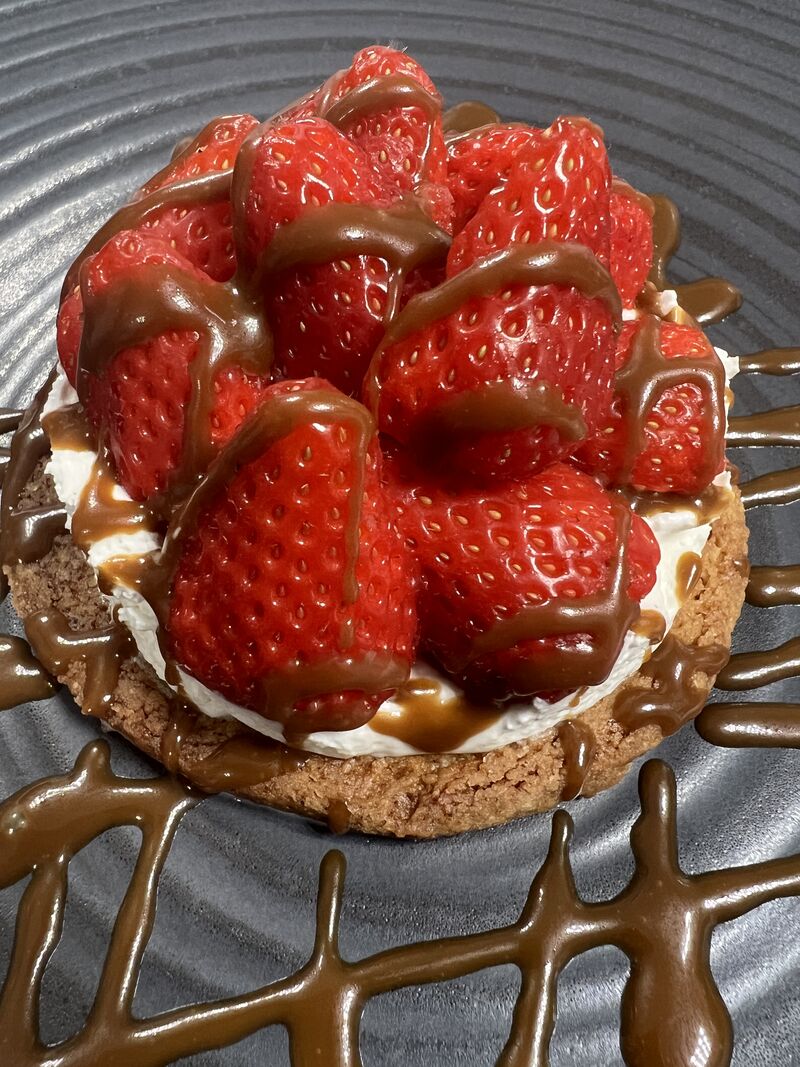 La Tartelette aux Fraises, Mousse Mascarpone à la Vanille, Caramel au Romarin et Balsamique