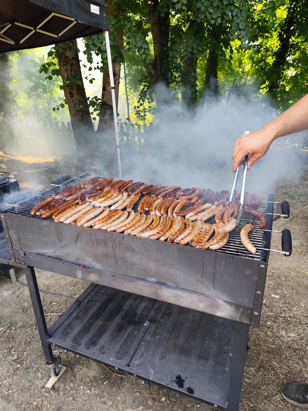 Barbecue en cours pour ce repas d'entreprise 2025