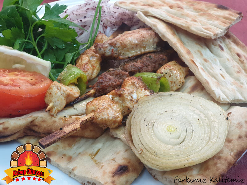 Aile boyu damak tadınıza uygun karışık ızgara lezzetleri için doğru adres Kebap Dünyası'nda??