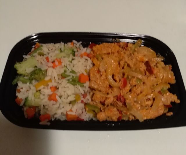 Varkensgyros met groenten-rijst