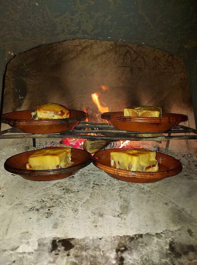 Francesinhas no forno a lenha