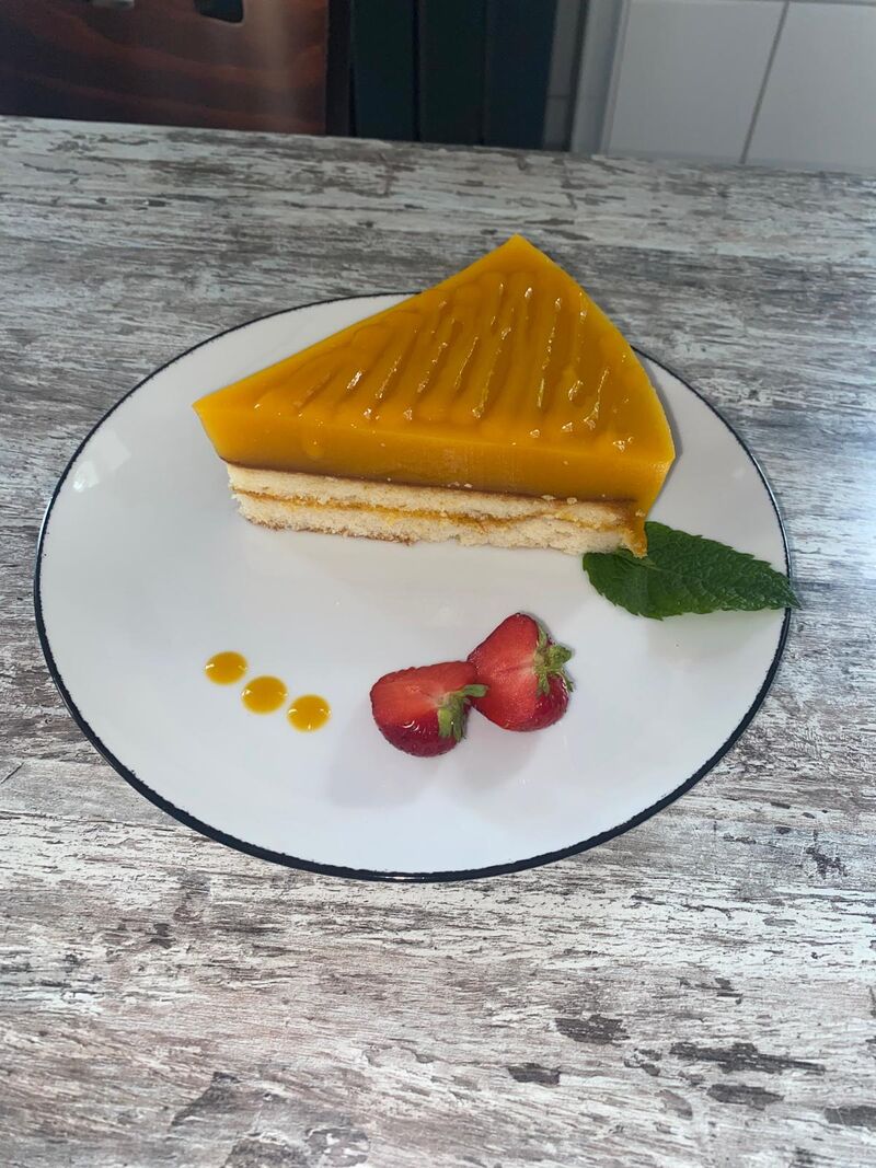 Mango Torte