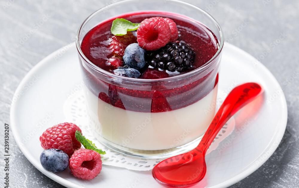 PANNA COTA AUX FRUITS ROUGES