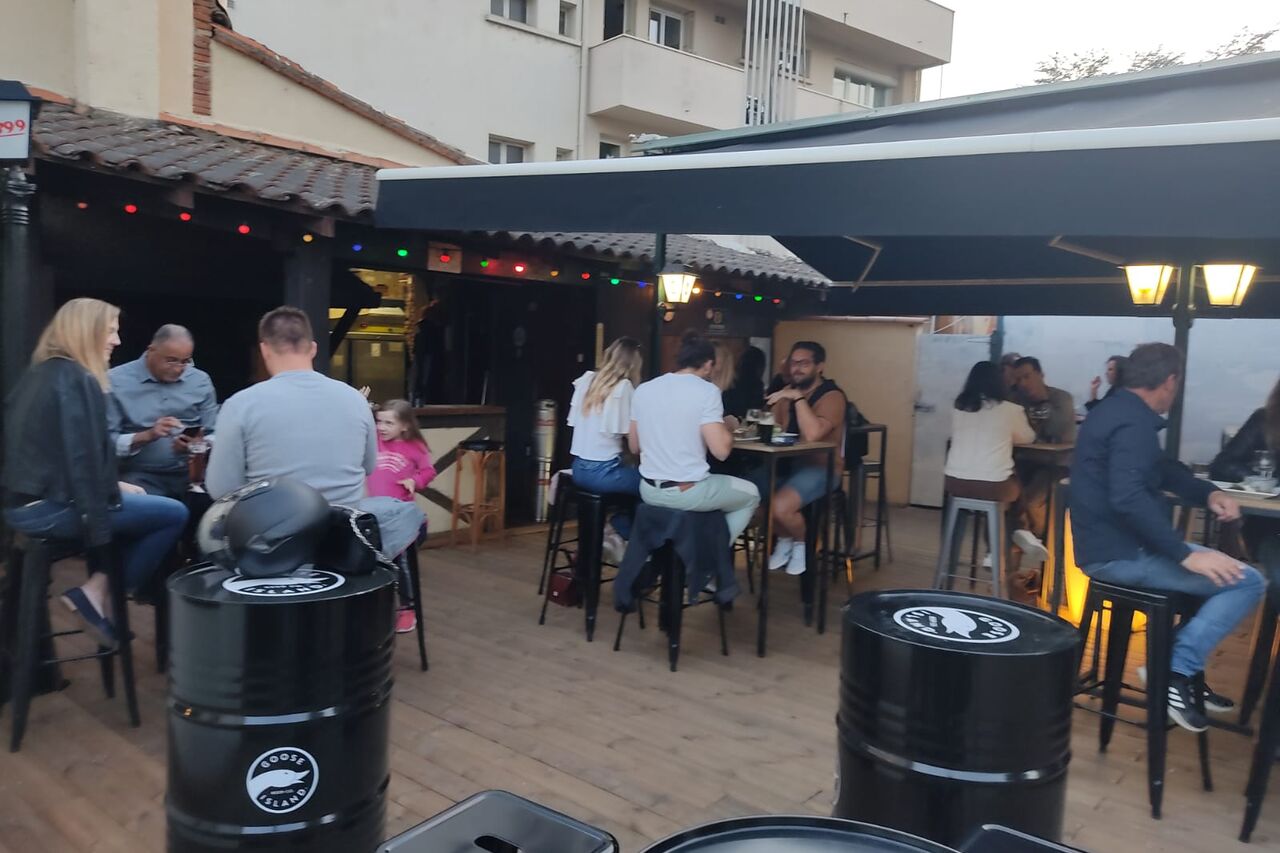 VENEZ PROFITER DE NOTRE TERRASSE