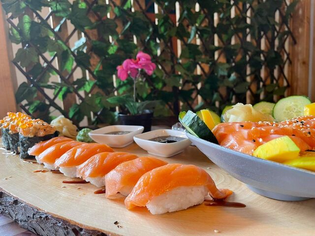 Nigiri und Chirashi nach Wahl