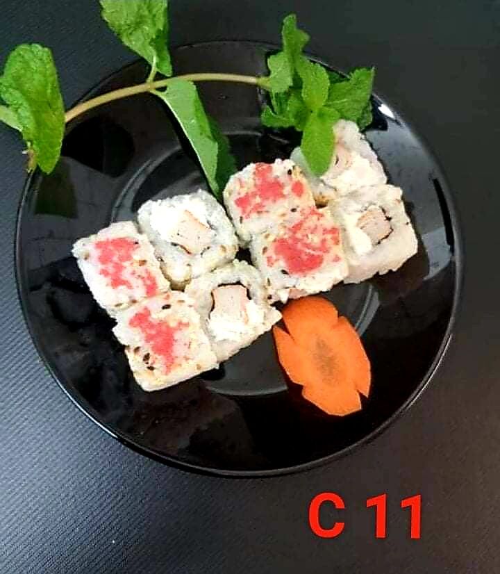 California surimi,cheese, masago. 