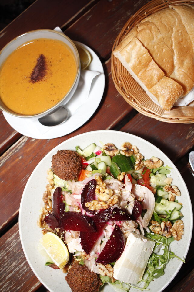 Papas Salat & Linsensuppe