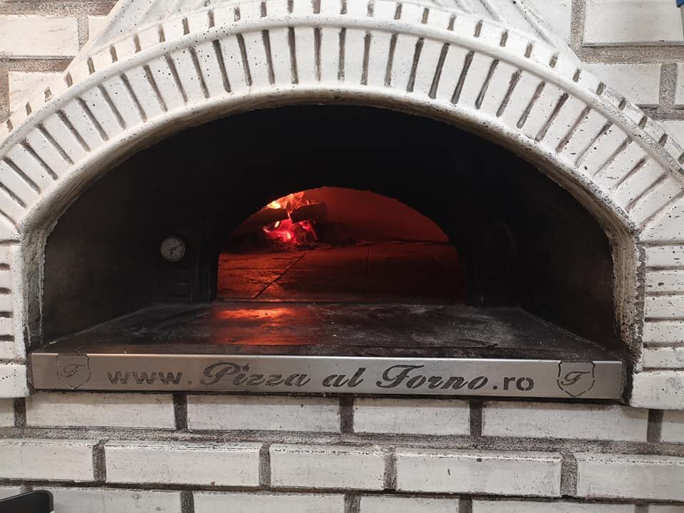 Pizza la cuptor