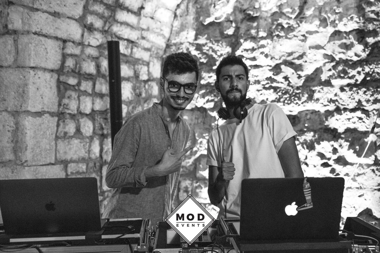 Mercoledì sotto il castello. 