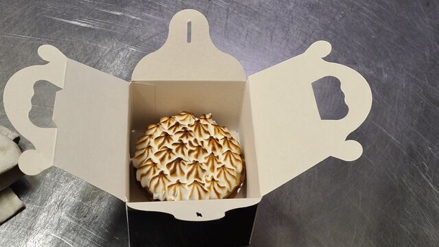 A emporter Tarte au citron et crème d'amandes, meringue à l'italienne