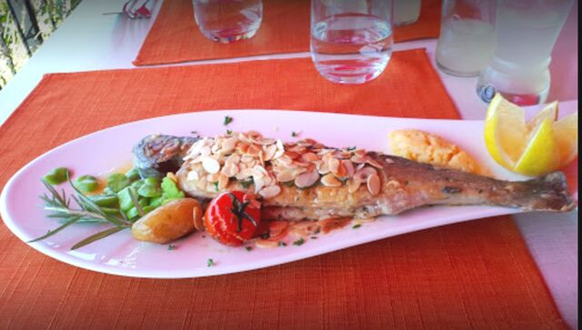 Omble chevalier aux amandes