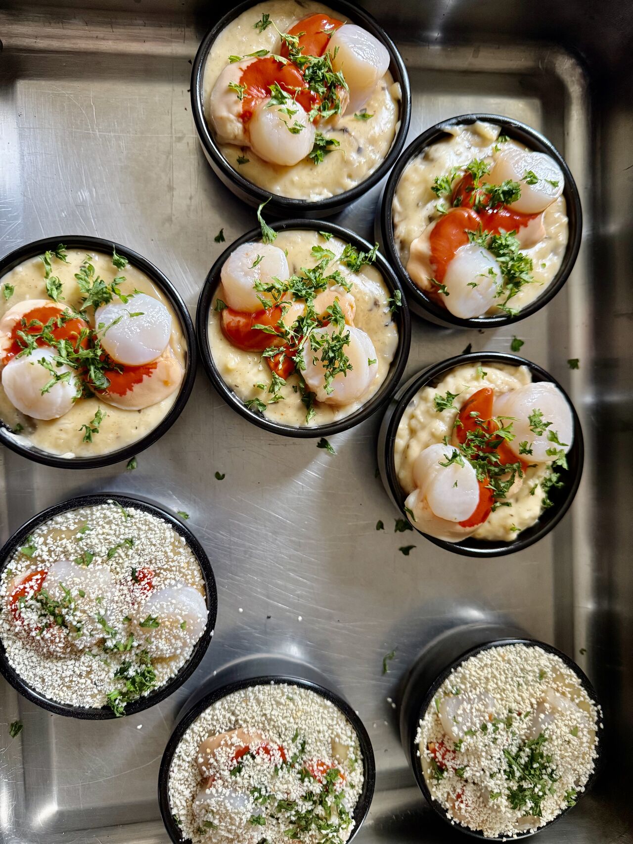 Noix de St Jacques au Reuilly blanc à gratiner émulsion crémeuse aux champignons 