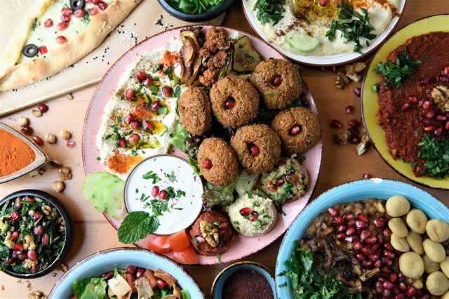 Erklärungen Allergien: 1-Gluten 2-Laktose 3-Eier 4-Nüsse