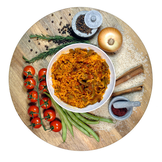 RISO CON FAGIOLINI VERDI
Riso, zafferano, fagiolini verdi, carne macinata, pomodori, sale, pepe, cannella, curcuma
Possibile veg