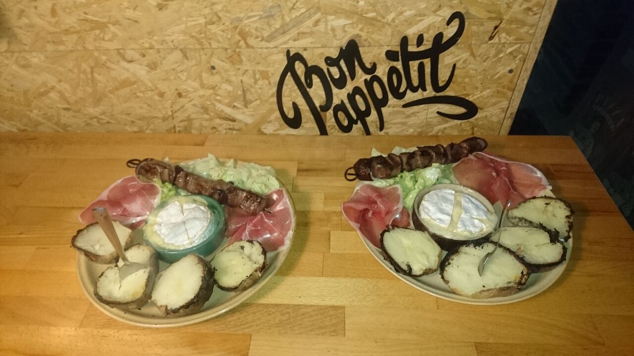 L ASSIETTE PIZZERIA BROCHETTE DE VIANDE