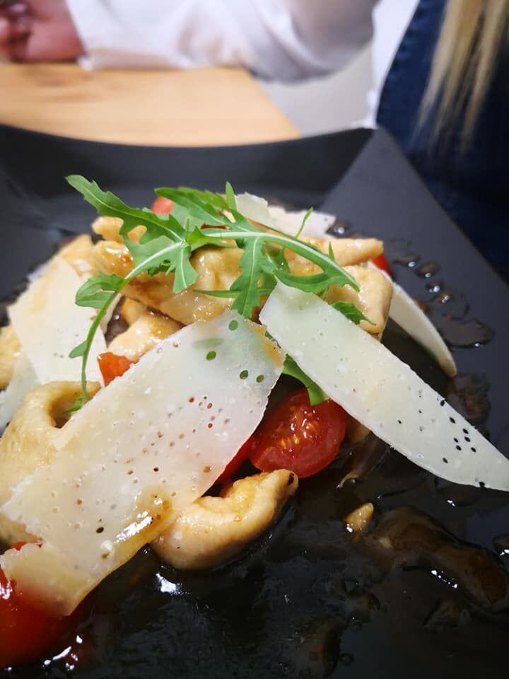 TAGLIATA DI POLLO REGINELLA