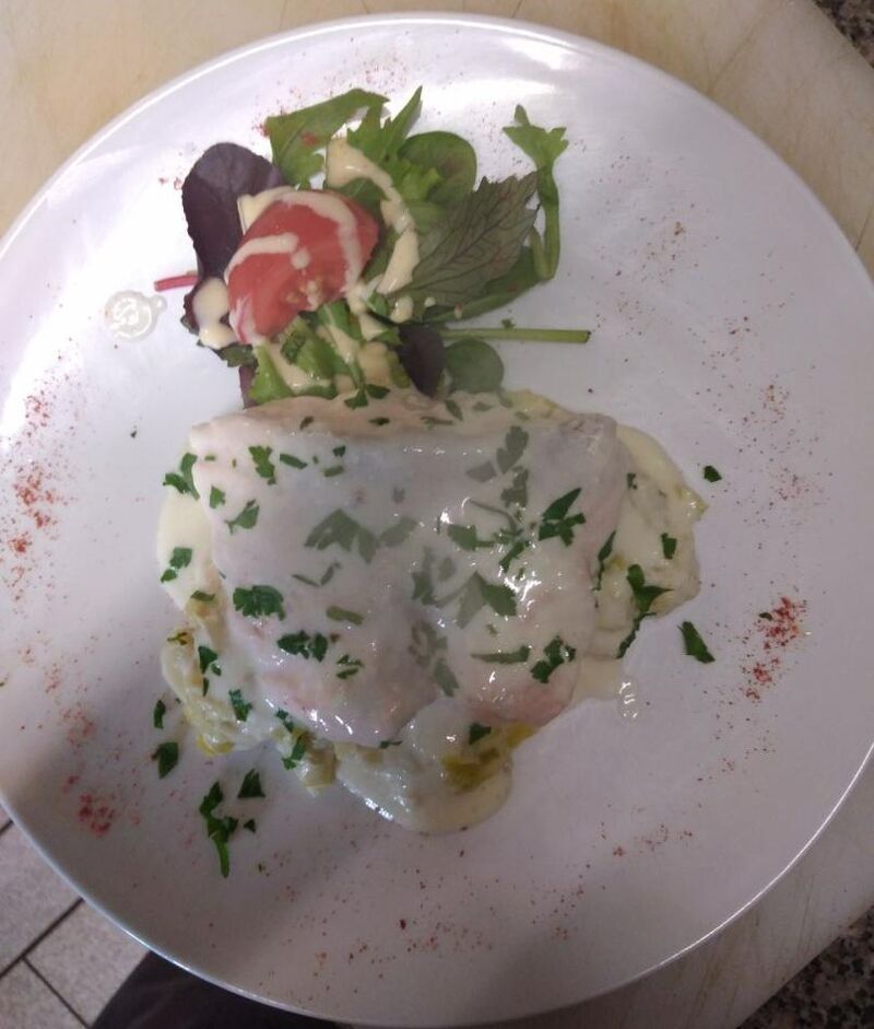 Poisson du marché sauce crème citronné et fondue de poireaux