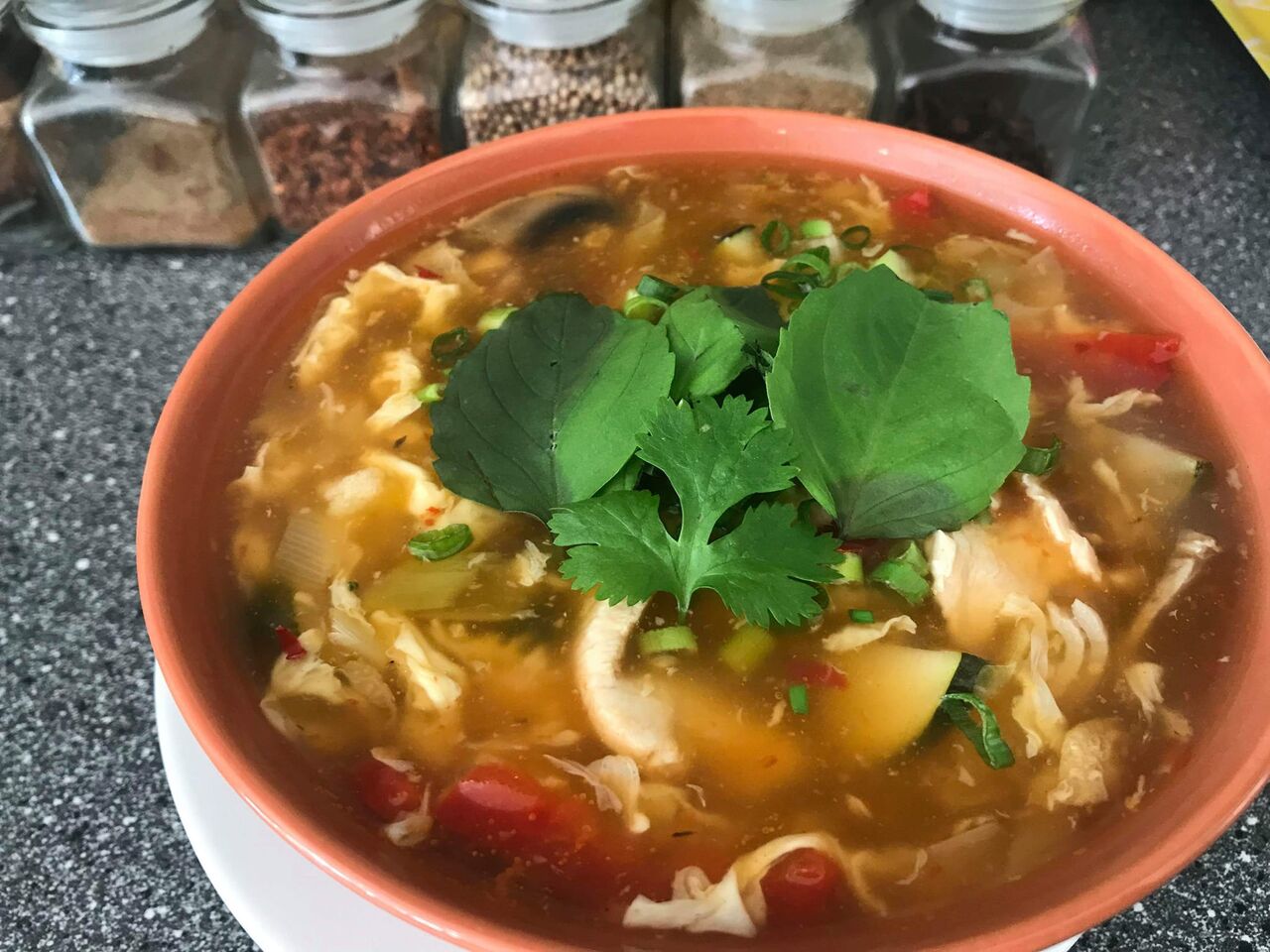 Zupa kwaśno-pikantna