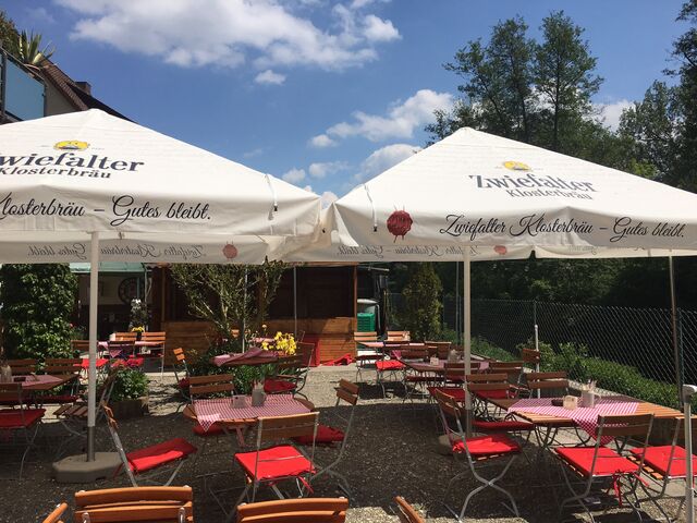 Biergarten geöffnet