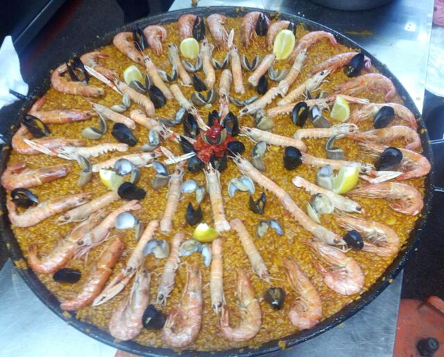 Paella marinera