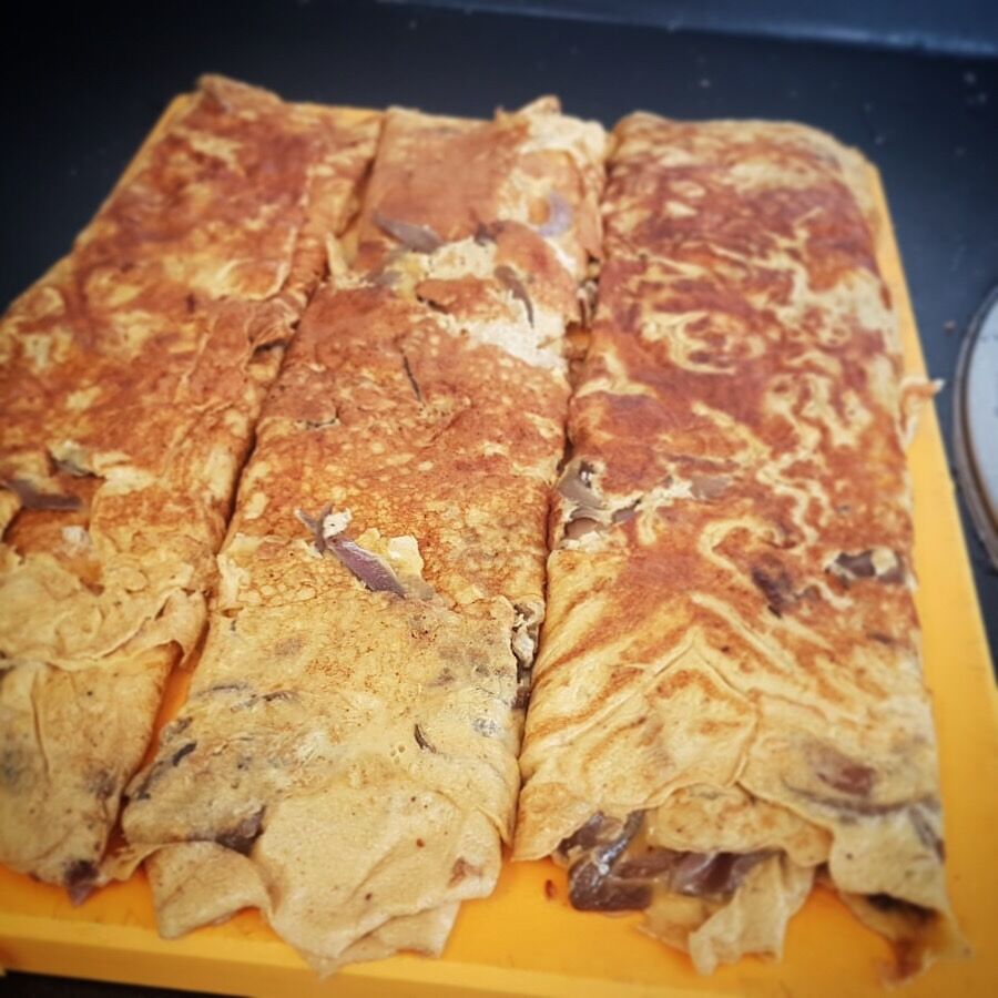 Frittata con cipolla di tropea, funghi, e taleggio 