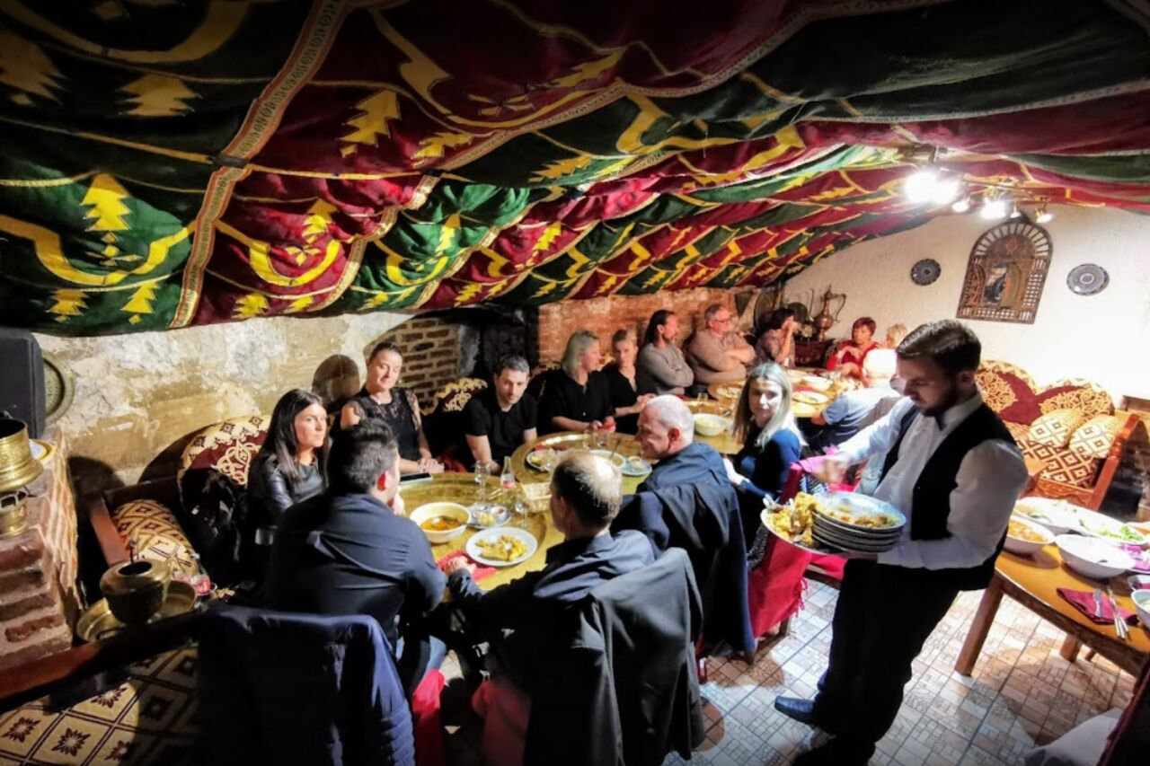 SALLE SUR RESERVATION