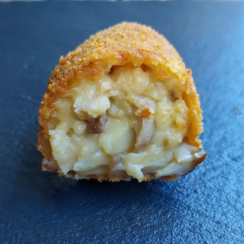 CROQUETAS DE BOLETUS. Cajas de 12 unidades (700 gr. aproximadamente) (producto congelado)