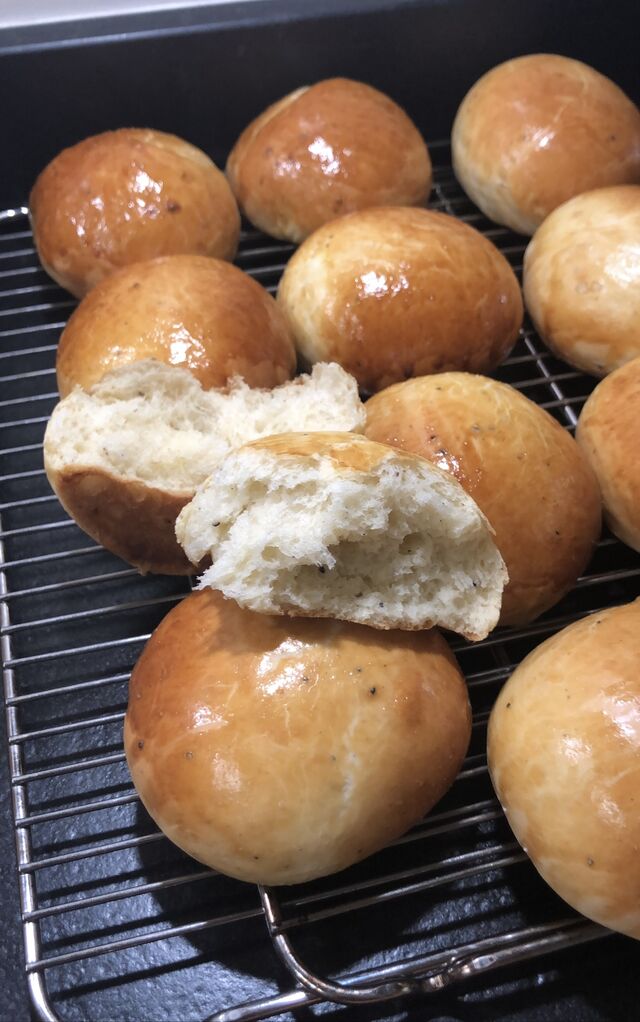 Pain à la cardamone 