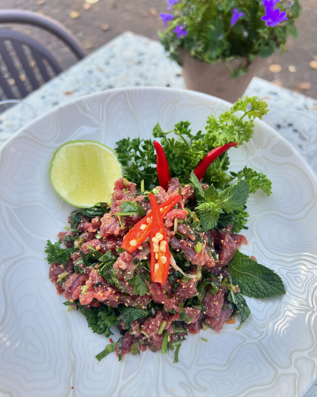 « Lap Nuea » Tartare de bœuf à la citronnelle & herbes 