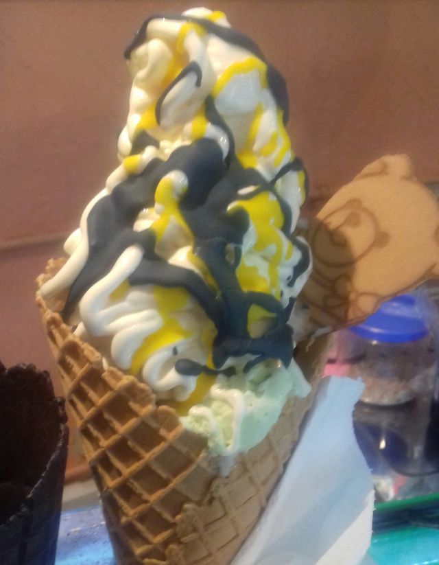 Zapraszamy na lody włoskie,lody gałkowe, mixy lodowe z polewą zastygającą o różnych smakach