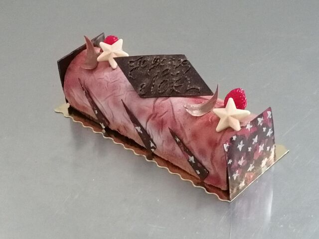 Bûche à la framboise