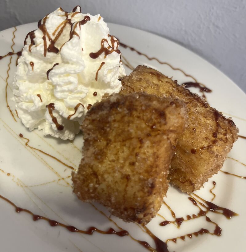 Torrijas caseras con nata