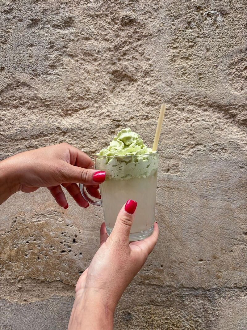 Une carte de coffee shop by Julien 