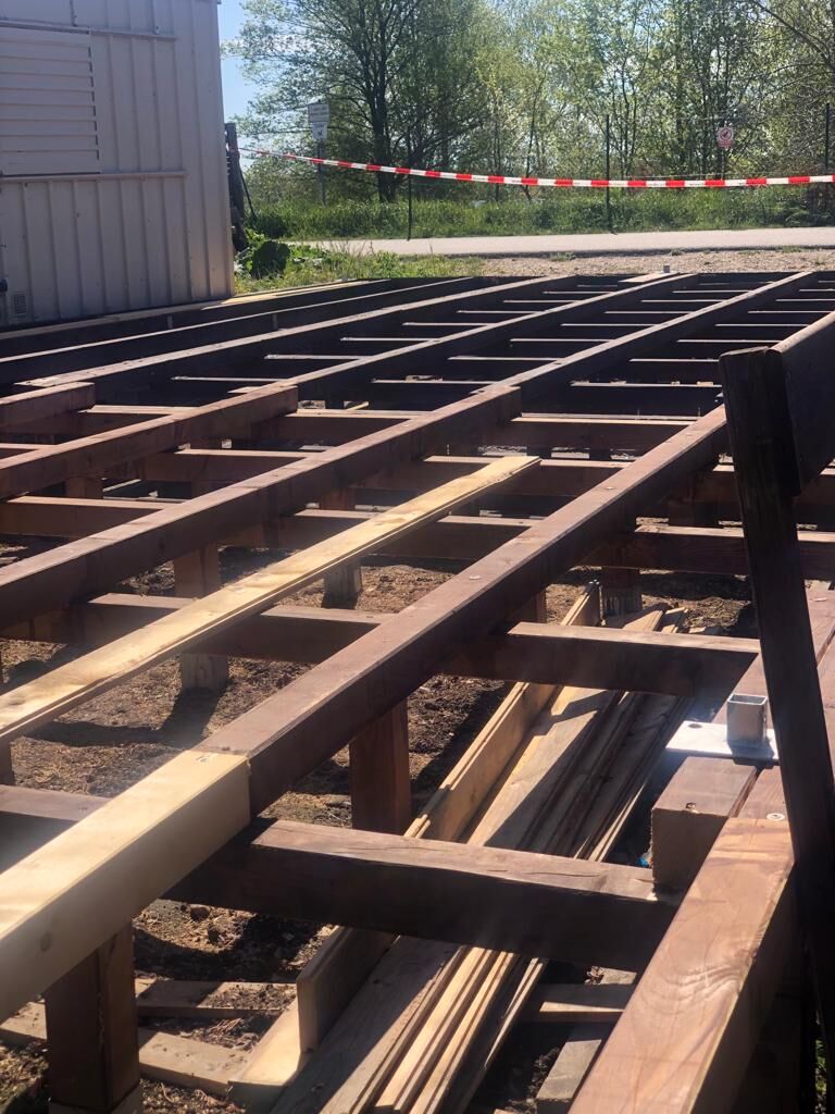 Podest für das neue Zelt