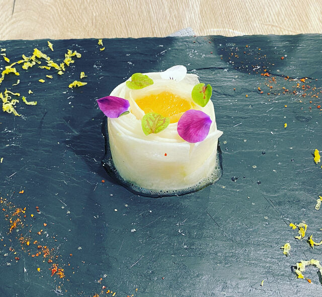 Chiffonnade de daikon autour de ses agrumes 