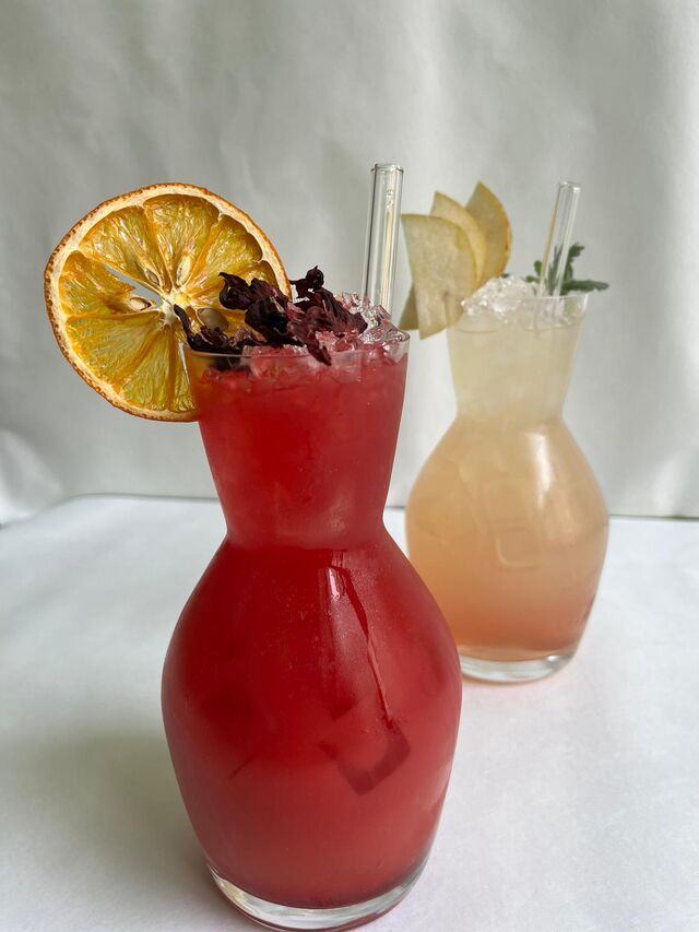 Birne-Lavendel- & Hibsikus-Rosen-Limonade